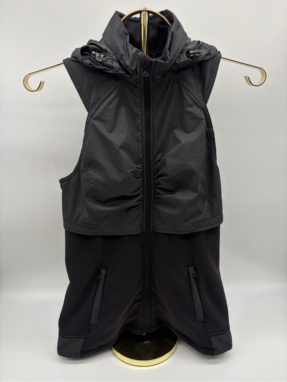 Lululemon Women’s Hooded Full Zip Vest Black Size 4